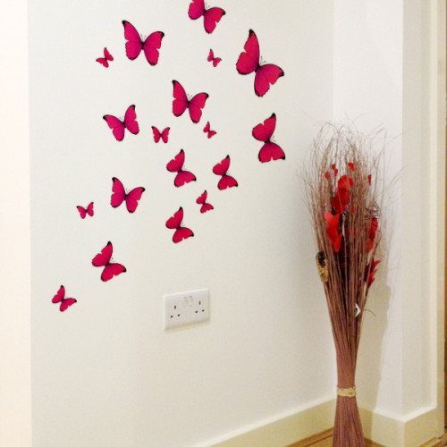18 pinkkiä perhosta seinätarra